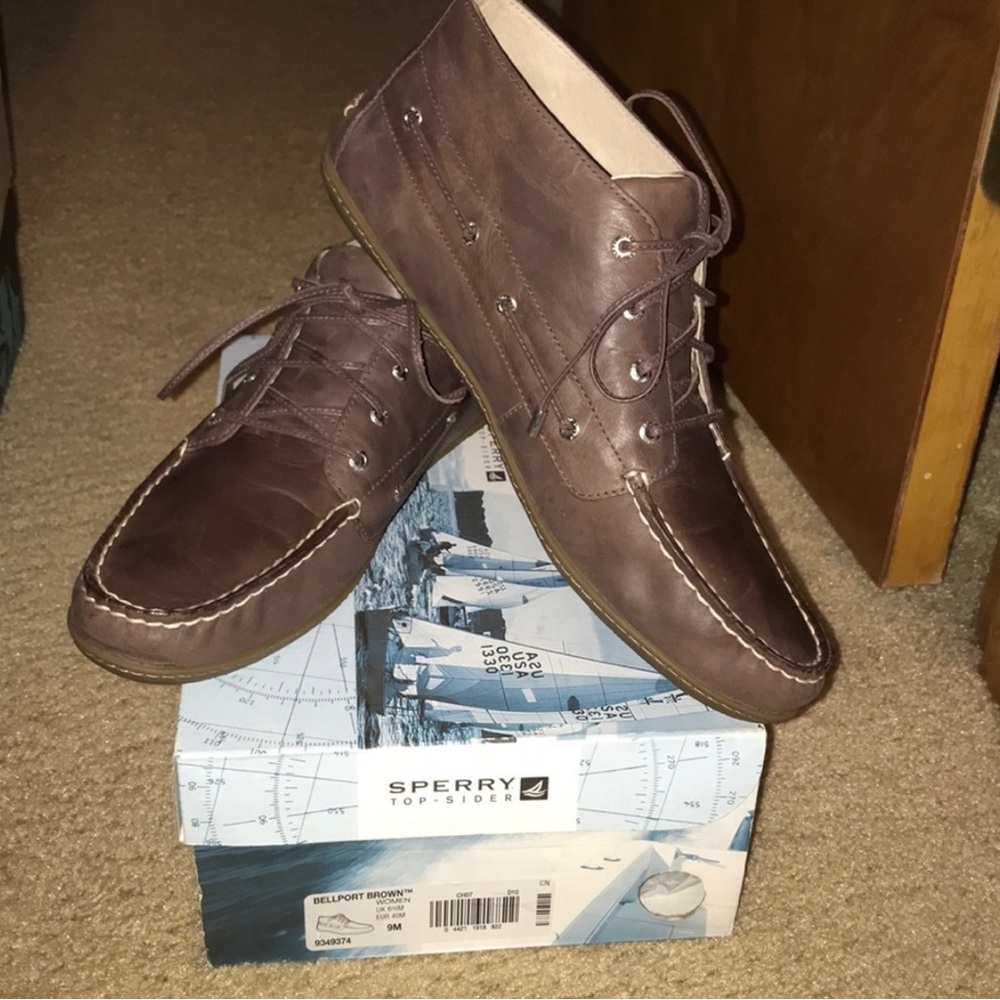 Women’s Sperry Bellport ankle boots
